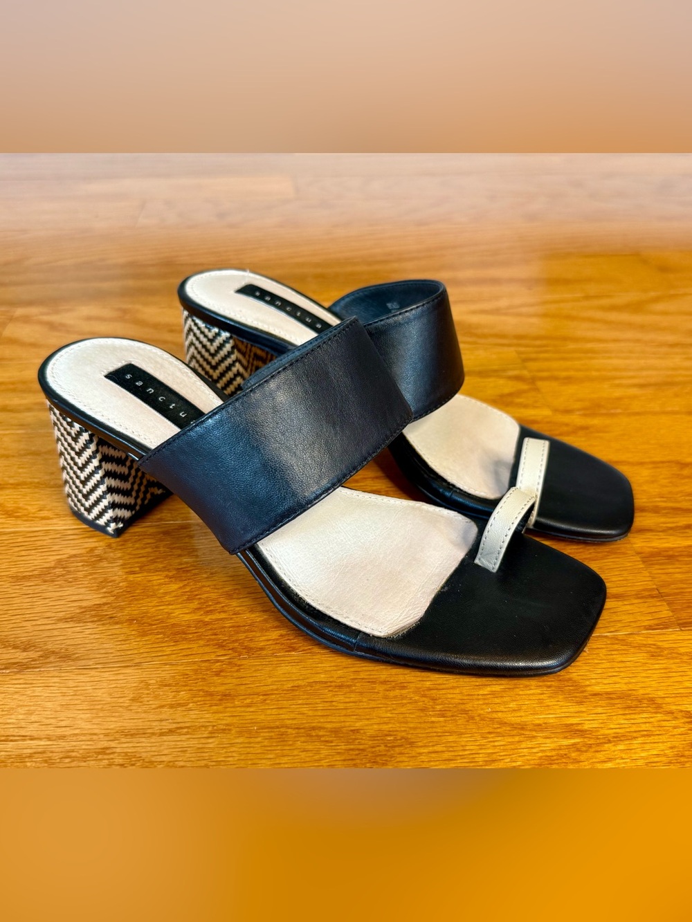 Sanctuary Leather Toe Ring Chevron Block Heel Sandals Mules Black Cream Woven